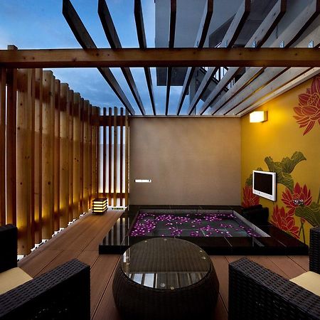 Hotel Lotus Kobe (Adults Only) Buitenkant foto
